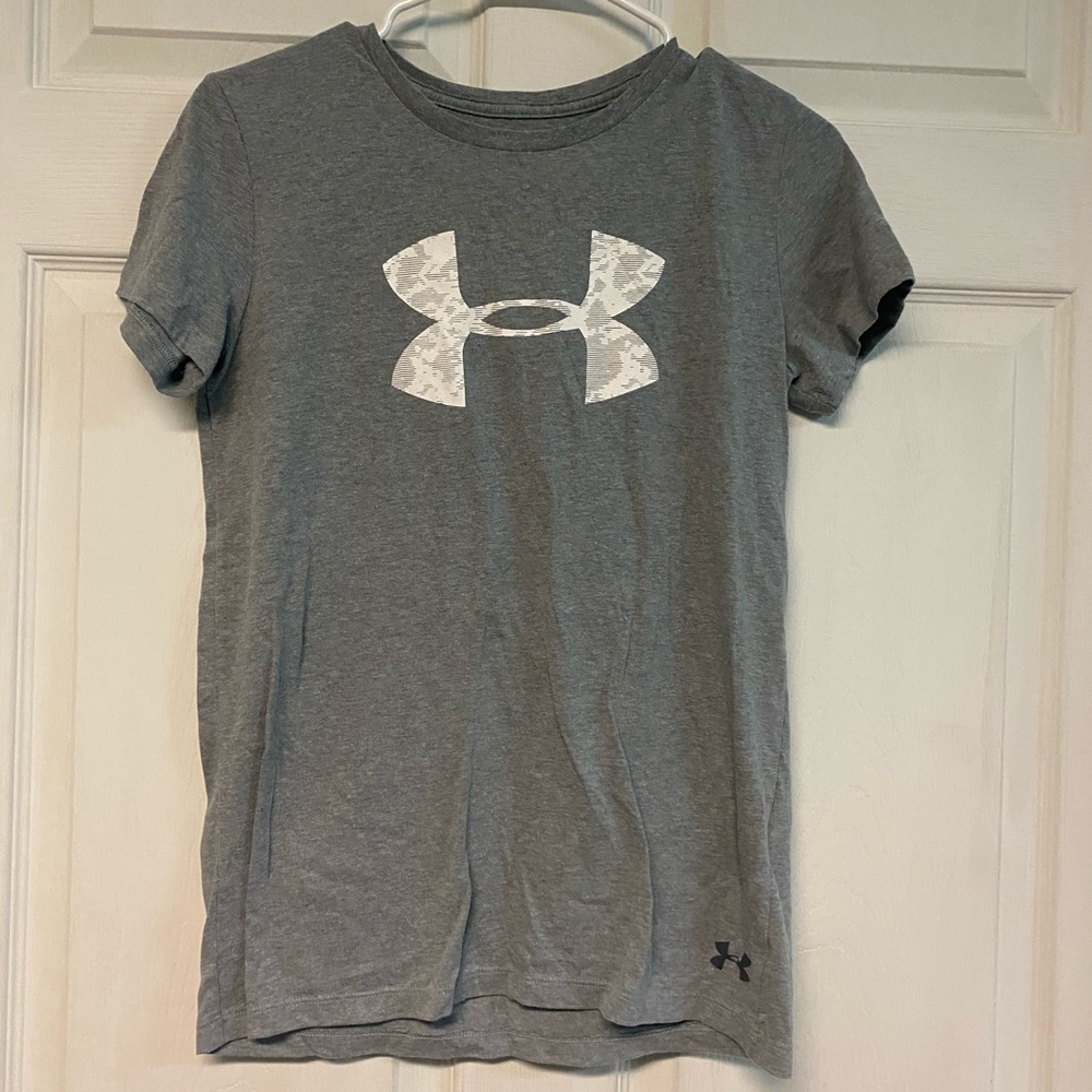 Women’s under armor t shirt